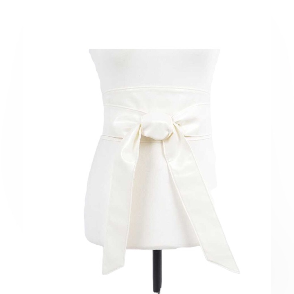 White Vegan Leather FreeStyle Obi Statement Belt